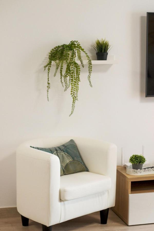 Family Apartment Walking Distance To The Sea And All Amenities Sitio de Calahonda Exterior foto